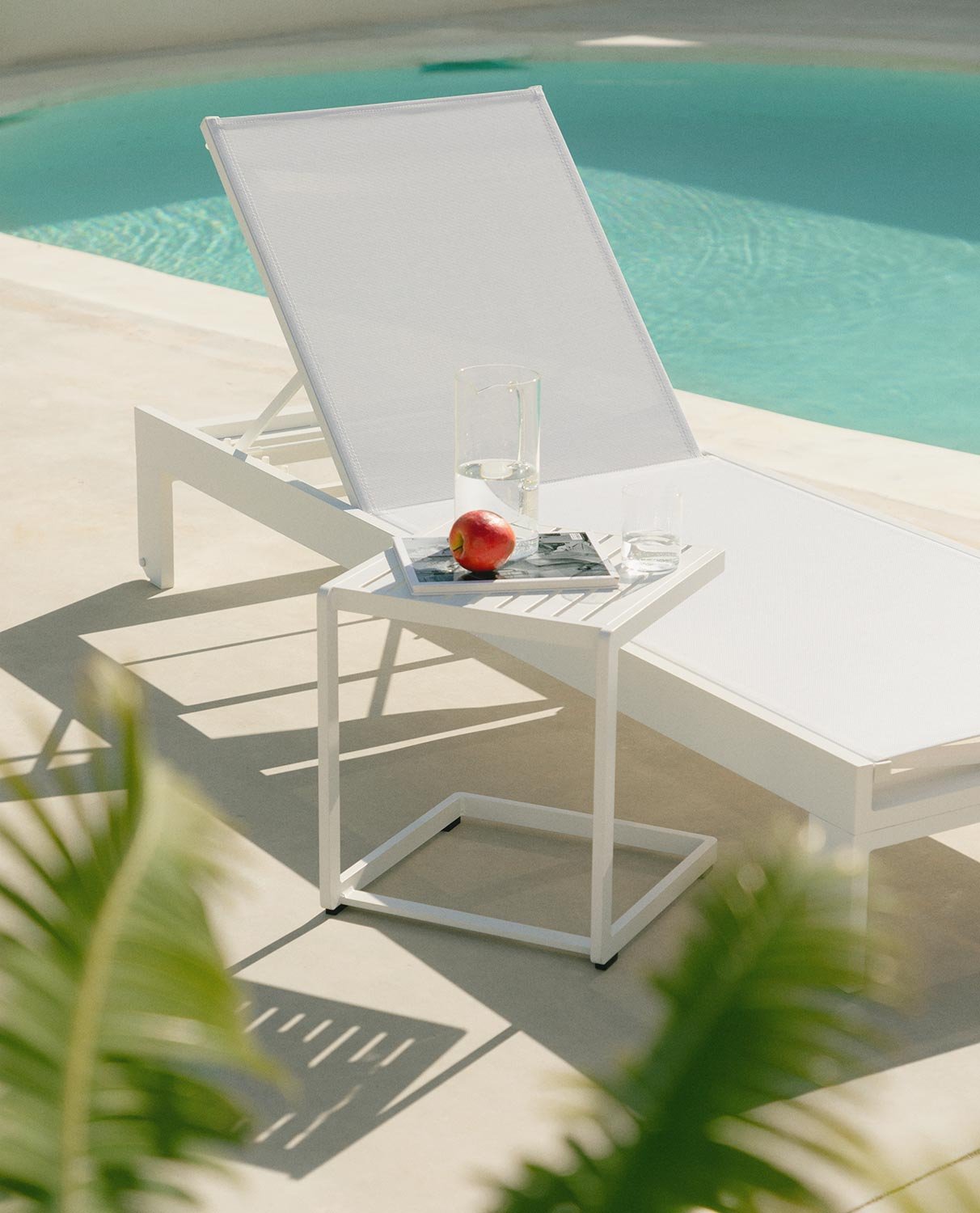 Table d’appoint en aluminium